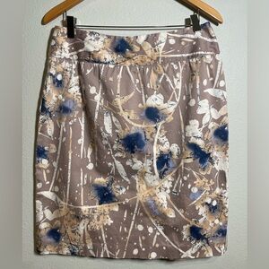 Alfani Straight Skirt Abstract Print in Taupe, Cream and Navy. Size 10